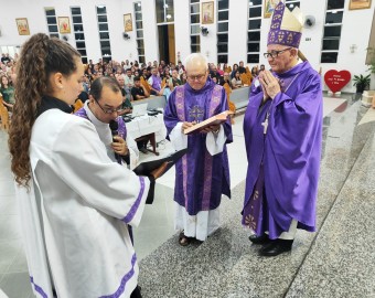 Padre Nelson toma posse em Guamiranga
