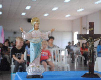 Retiro coroinhas Nossa Senhora Medianeira