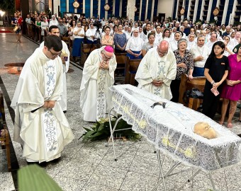 bispo Velório padre Wilton