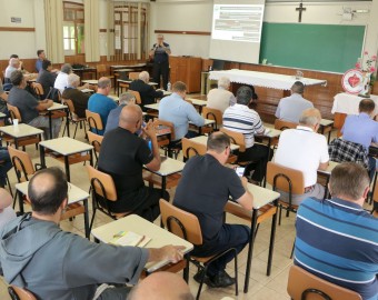 formação permanente do clero