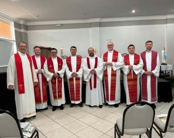 Padres da Diocese em Encontro Regional Presbíteros