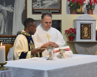 missa padre congolês em Castro