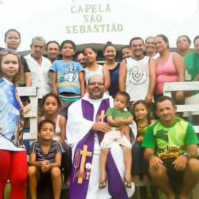 Diocese mantém padre há cinco anos na Amazônia