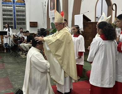 Frei mexicano recebe a ordem do diaconato