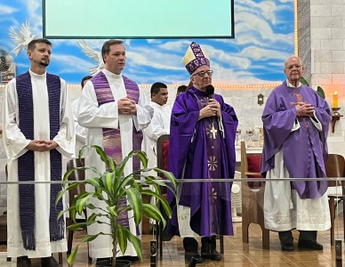 Padre Nelson celebra 65 anos de sacerdócio
